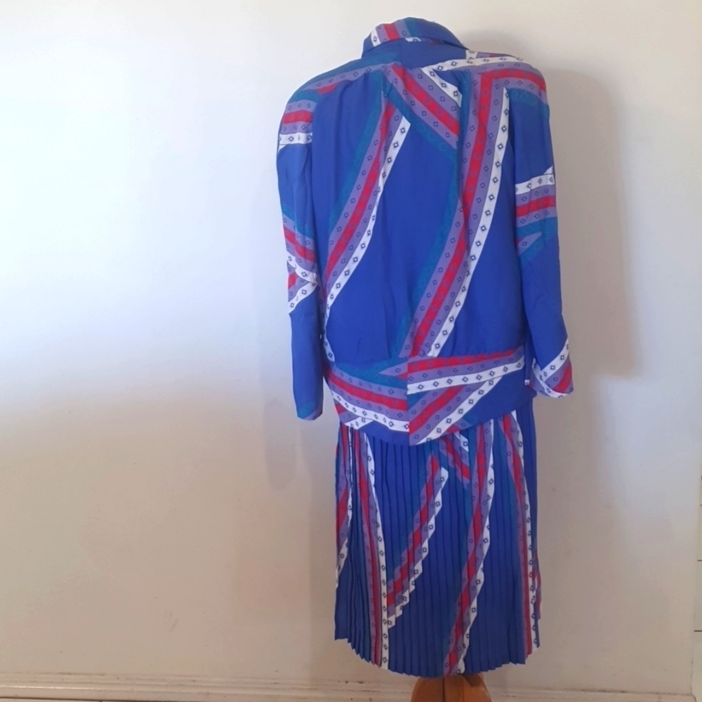 VINTAGE 80s Dolina Size 14 Blue Pleated Set - Picture 4 of 7